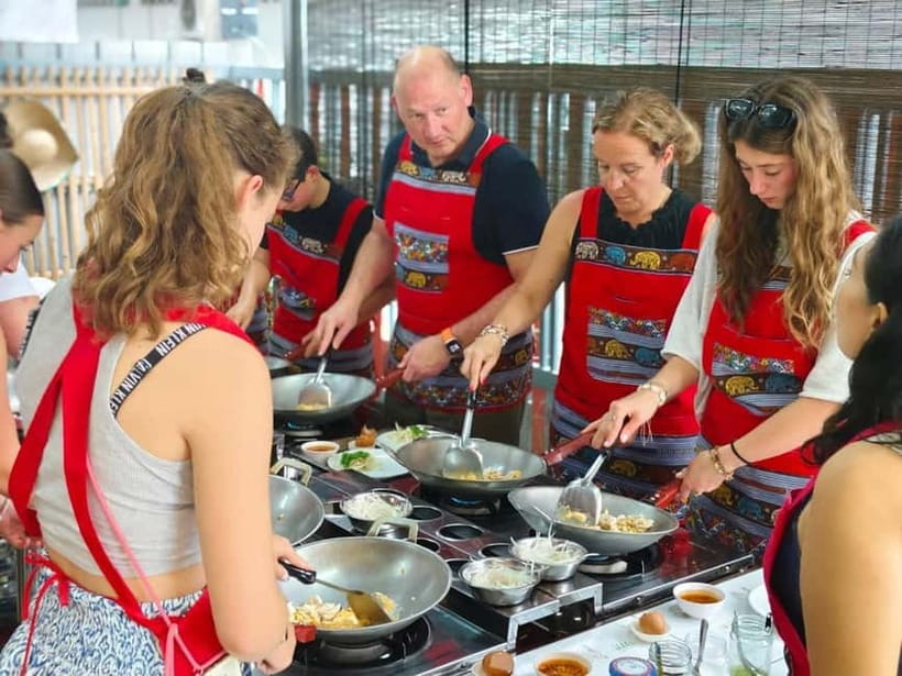 Chiang Mai: Traditional Thai Cooking Class with Market Tour - What You Eat, How It Tastes, and Why the Market Matters