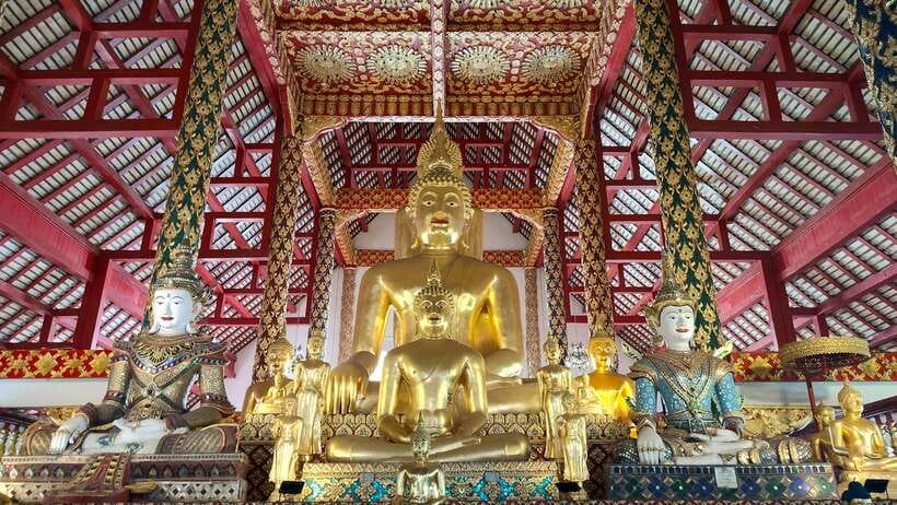 Chiang Mai: Tuk-Tuk Evening Tour with Temples & Street Foods - Who This Tuk-tuk Tour Fits Best (and Who Should Skip It)