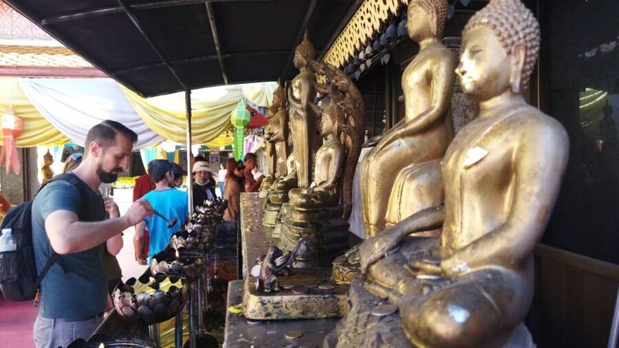 Chiang Mai: Wat Pha Lat & Wat Phra That Doi Suthep Tour - When chanting and rituals show up (and how to handle it respectfully)