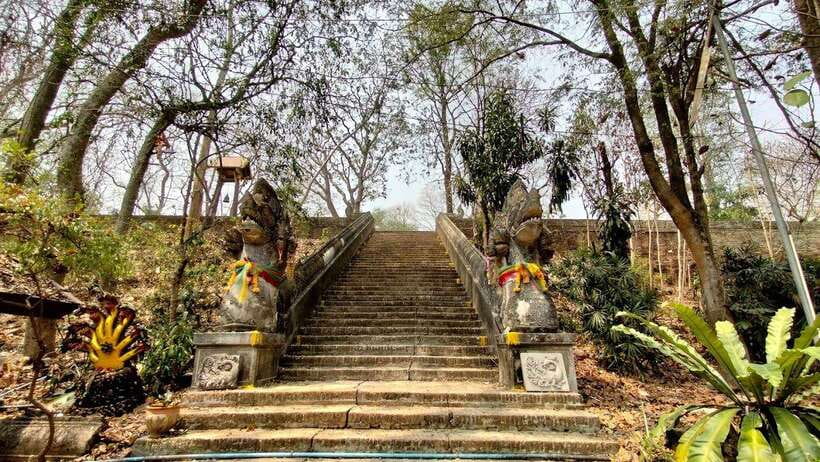 Chiang Mai:Wat Phra That Doi Suthep & Wat Umong Evening Tour - Price and value: what $24 buys you, and what it doesn’t