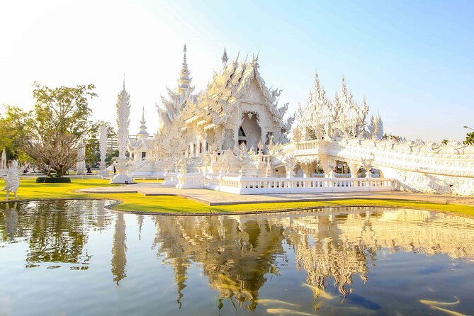 Chiang Rai Full Day Tour with Boat Trip and Longneck Village - Stop 1, Mae Khachan Hot Spring: a warm start with a time limit
