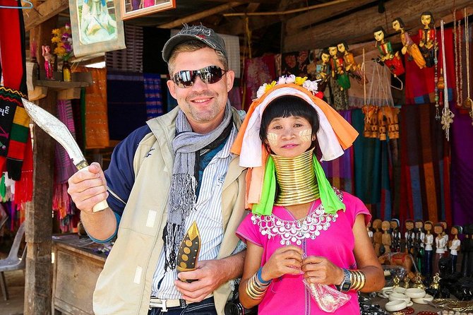 Chiang Rai One Day : White Temple, Golden Triangle, Boat Ride to Laos, Long Neck - Long Neck Karenni village, the photo moment and the respectful way to do it