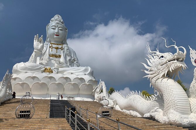Chiang Rai Temples Day Trip from Chiang Mai - Wat Huay Pla Kang Nine-Tier Pagoda: Slow Steps Up the Levels