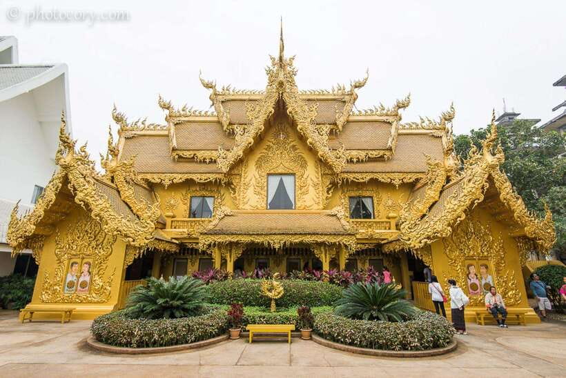 Chiang Rai Tour: White & Blue & Big Buddha (Red)Temples - Wat Huay Pla Kang and the Big Buddha Option for the Red Temple Stop