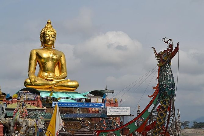 Chiangrai Round Trip Classic Tours 3 Days 2 Nights - Day 3: Wat Rong Khun (White Temple), Mae Kunag Dam lunch fish, Mae Khachan hot spring, Bor Sang umbrella village
