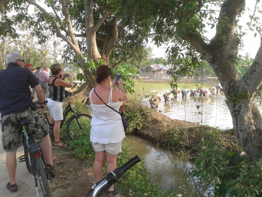 Colors of Chiang Mai Guided Bicycle Tour - A half-day Chiang Mai bike tour that leaves the main drag