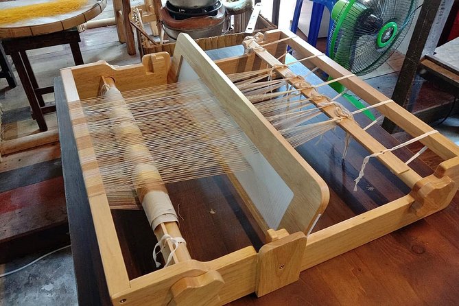 Completed Thai Silk Class Experience - Cross Weaving: Learning the Structure Behind the Pattern