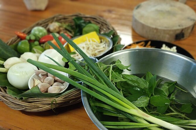 Cooking class in organic garden and local market tour ThaiCottage - Curry paste from scratch: the skill that makes everything taste Thai