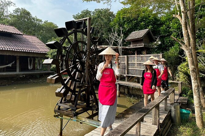 Cooking Class with Organic Farm in Chiang Mai - Organic farm time on 1.6 acres: picking ingredients that change your cooking