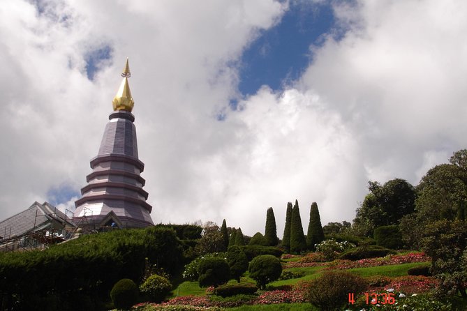 Doi Inthanon National park and 2 hours hiking with private tour - The main hike: 2 hours downhill through rainforest trail