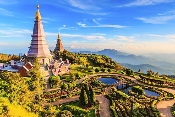 Doi Inthanon National Park Full Day Tour from Chiang Mai - Pickup, timing, and the small-group advantage