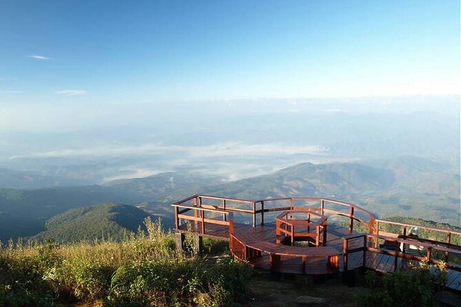 Doi Inthanon National Park with Nature Trail Trekking 1-Day Tour - Kew Mae Pan or Pha Dok Seaw: seasonal trekking, similar effort, different scenery