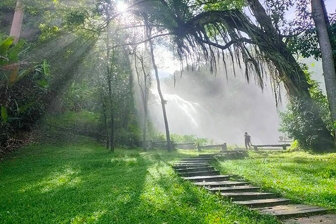 Doi Inthanon Private Trek & Lunch Tour from Chiang Mai - Hotel pickup and timing: what 8:30 am means for your day