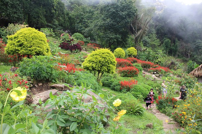 DON'T miss It ! Doi suthep temple+ Hmong village - Bargaining Without Stress: How to Use Your 50 Minutes