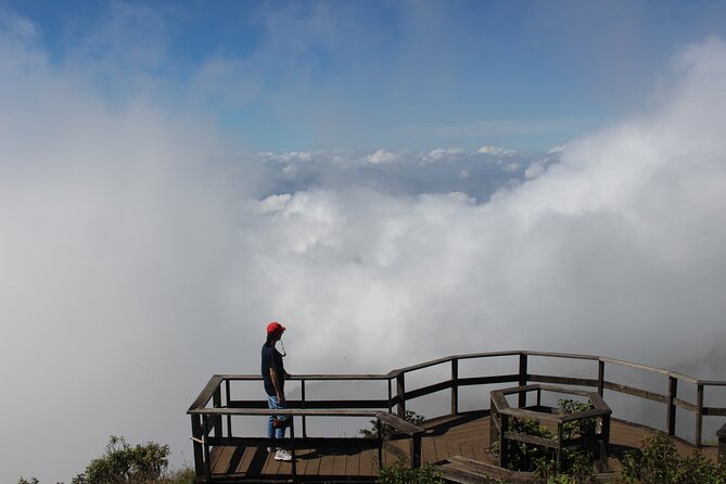 Fantastic! Famous Doi Inthanon National park tour with 2hr trekking - Doi Inthanon viewpoints first, because the timing is everything