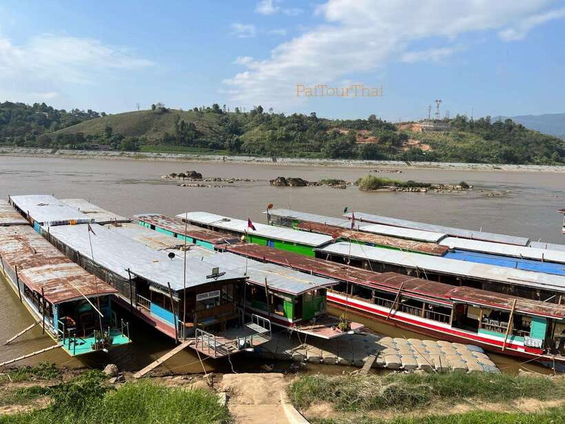 From Chiang Mai : 3 Day 2 Night Slow Boat to Luang Prabang - Day 1 setup: Chiang Mai pickup, Chiang Rai White Temple, then Huay Xai
