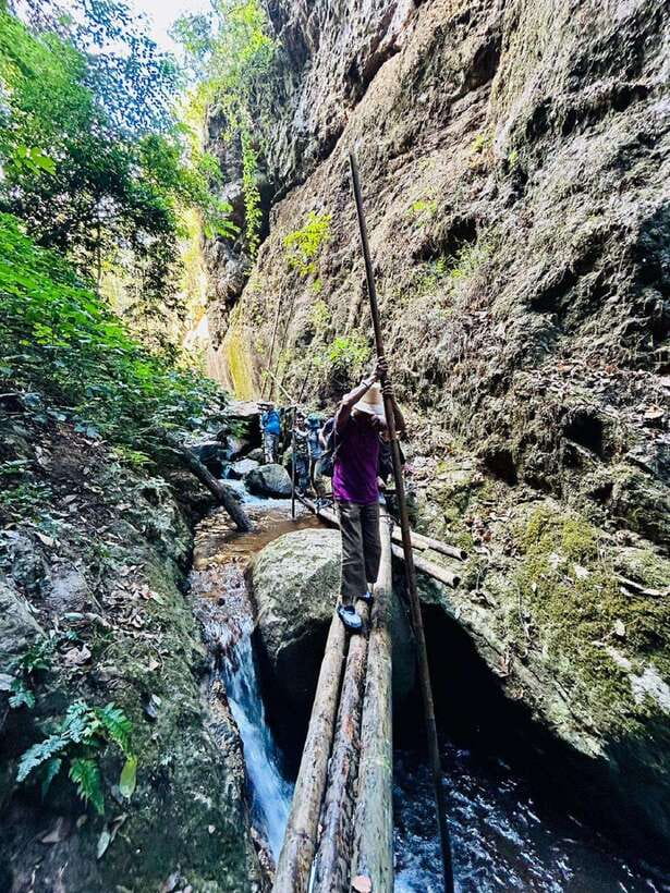 From Chiang Mai: Doi Saket Hiking Tour with Lunch - End of Day: Exotic Fruit, Tea or Coffee, and a Memory Stack