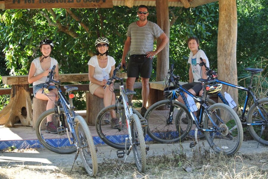 From Chiang Mai: Mae Taeng Valley and Waterfalls Cycle Tour - Getting picked up, fitted, and rolling toward Mae Taeng Valley
