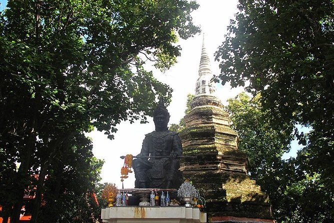 From Chiang Mai: White and Blue Temple & Golden Triangle Day Trip - Lunch, Breaks, and the Real Rhythm of a 12-Hour Day