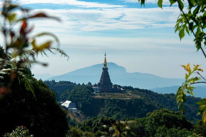 Full-Day Doi Inthanon National Park Tour with Trek and Pagodas - King and Queen Pagodas: Thai Monarchy, Mountain Air, and Modern Architecture