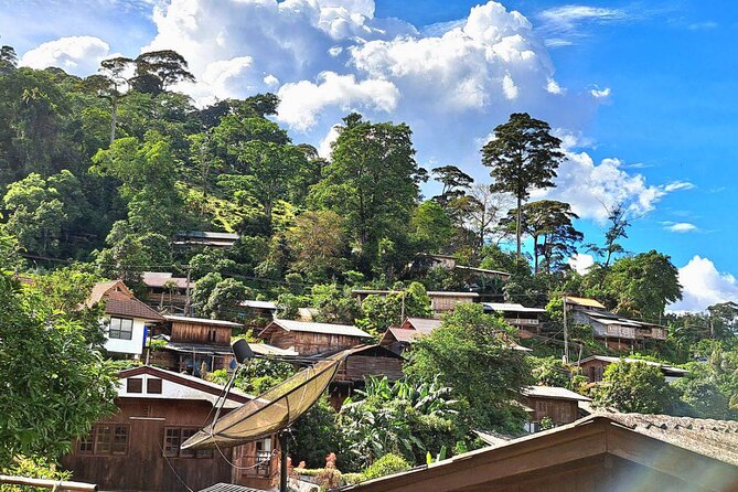 Full-Day Hike and Bike Tour from Chiang Mai - Guides Make the Difference: Robert, Koi, Para, and Sara