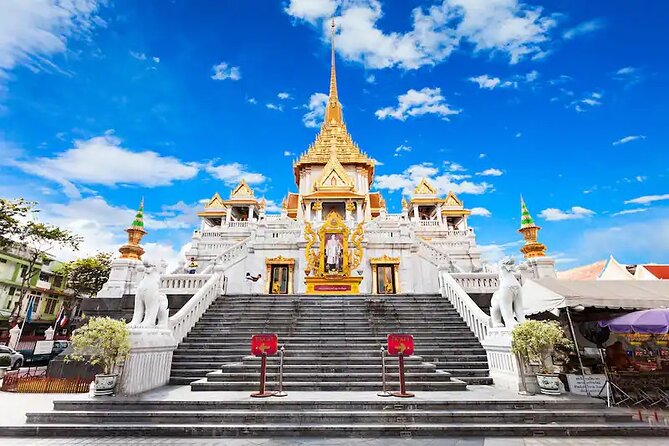 Full Day Tour in Chiang Rai White Temple and Golden Triangle - Mae Khachan Hot Spring: a calm break before the temples