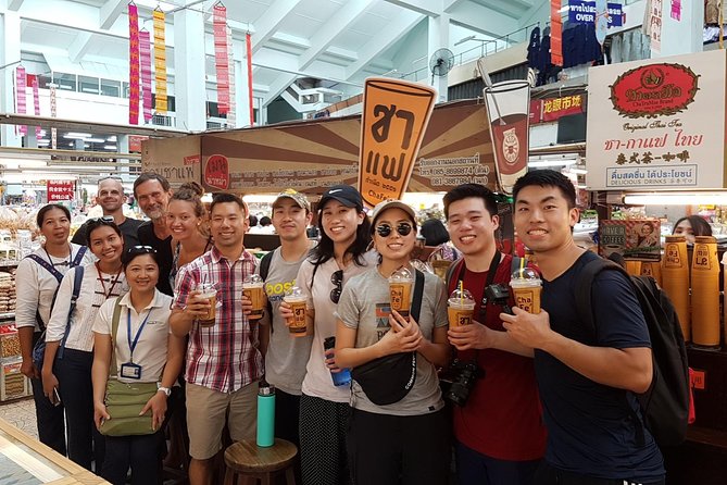 Go where the locals go, Eat what the locals eat! Food Tour with Local Foodies - Warorot Market (Kad Luang): How the Market Stop Changes Everything