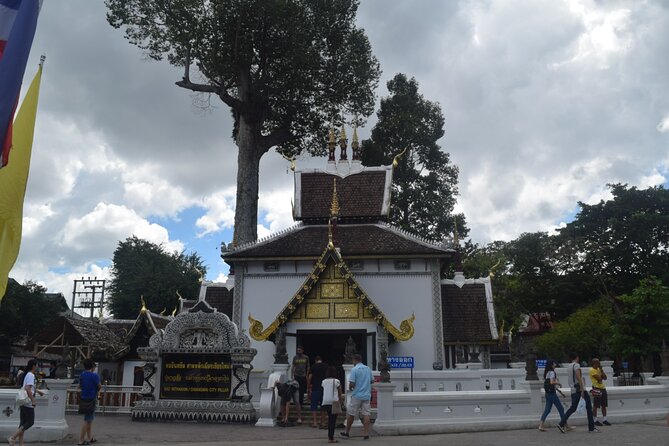 Half Day Chiang Mai City and Cultural by TukTuk, Samlor & Red car (Private Tour) - How the transport mix keeps the day from feeling like a grind