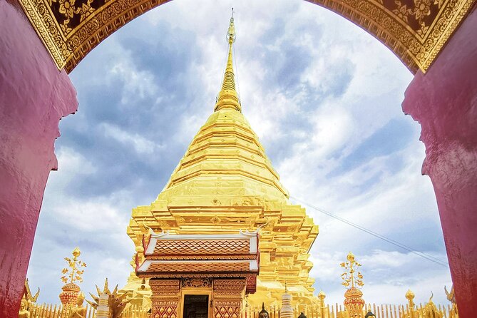 Half day Doi Suthep Temple and city temples (Private tour) - Stop 1: Wat Phra That Doi Suthep and the 306 steps or cable car