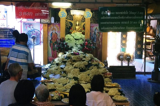 Half Day Phra That Doi Kham Temple and Royal Park Rajapruek (Private Tour) - The guide makes the difference, especially in a short day