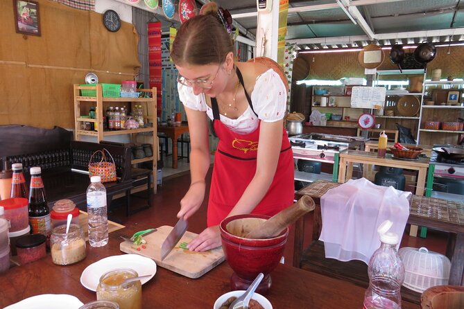 Half-Day Thai Cooking Class and Market Tour From Chiang Mai - The market tour that teaches you how Thai flavors work