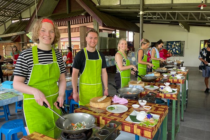 Half-Day Thai Cooking Class at Organic Farm in Chiang Mai - From hotel pickup to the local market, your Thai cooking starts before the stove