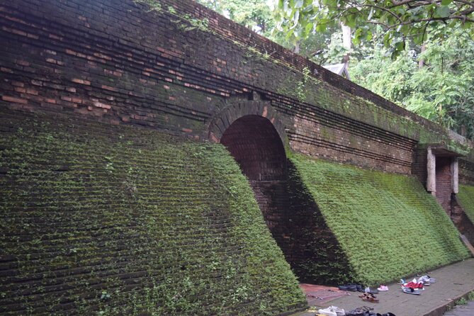 Half Day tour Suan Dok Temple, Umong temple & Doi Suthep Temple - Dress code and behavior tips you can use right away