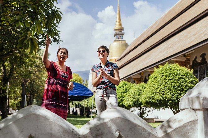 Highlights & Hidden Gems With Locals: Best of Chiang Mai Private Tour - Walking comfort, heat, and temple etiquette basics