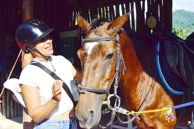 Horse Lesson+Riding+Wat Tonkwen wooden temple.Chiangmai - Group size and staff care: why this gets near-perfect ratings