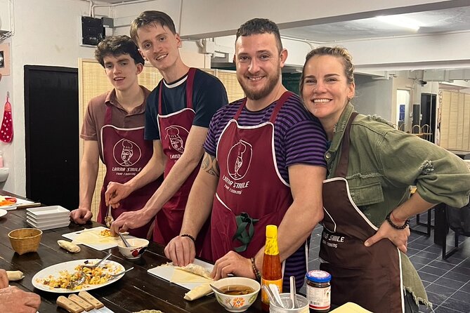 Lanna Smile Thai Cooking Class in Chiang Mai with Market tour - A 5-hour Lanna Thai cooking class that starts at the market