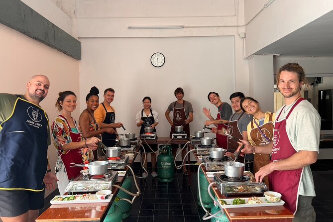 Lanna Smile Thai Cooking Class in Chiang Mai with Market tour - Siri-Wattana Market or Tha-Nin Market, what you learn before you cook
