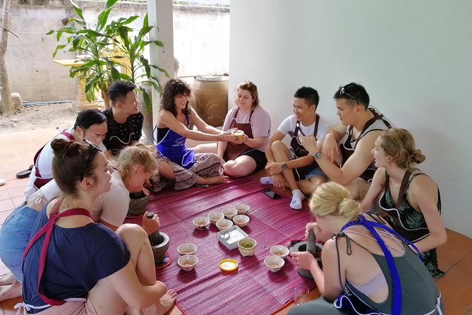 Lanna Smile Thai Cooking Class in Chiang Mai with Market tour - Who this class is perfect for, and who should think twice