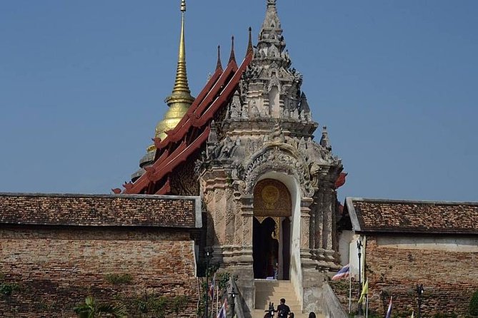 Local Drivers service Chaingmai - Where This Service Draws the Line: Doi Inthanon and Chiangrai