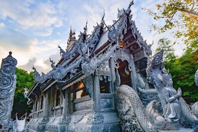 Long Neck Village, Silver Temple & Chiang Mai Top Cultural Sites - The songthaew ride: comfortable enough, but plan for the weather