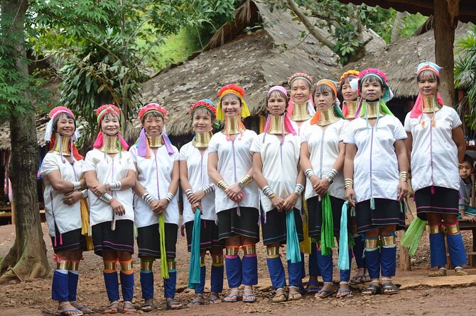 Long Neck Village, White & Blue Temple, Black House Day Tour From Chiang Mai - Pickup, timing, and why the start time matters