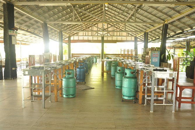 Morning Cooking Class in Organic Farm with Local Market Tour - A 5-Hour Chiang Mai Morning That Feels Like a Real Routine