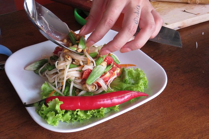 Morning Thai cooking class - Transportation within 3 kilometers, plus how the meeting point helps