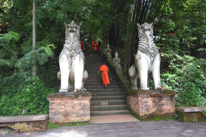 No.1 Chiang Mai: 3-Hour Monk Trail Hike to Wat Doi Suthep & Palad - Stop 2 and 3: Wat Pha Lat Monk’s Trail, A Calmer Temple Break