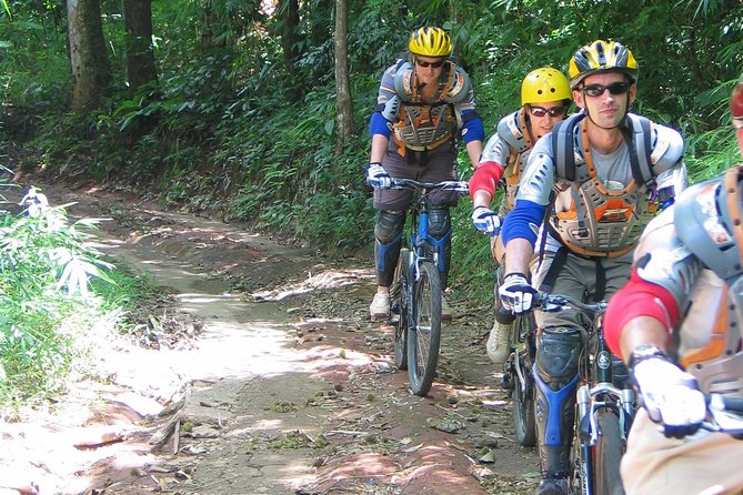 No.1 Chiang Mai: Advanced Downhill Mountain Biking, Suthep N.Park - Getting picked up in Chiang Mai, and what the small-group size changes