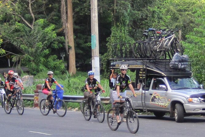"No.1 Chiang Mai: Suthep N. Park Leisure walks & Mountain Biking" - Wat Pha Lat: the short, ancient reset before the downhill
