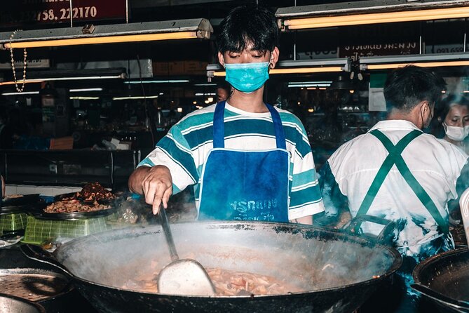 Northern Flavours Chiang Mai Food Tour with 15+ Tastings - Rod daeng and songthaew rides, the smart way to cover Chiang Mai