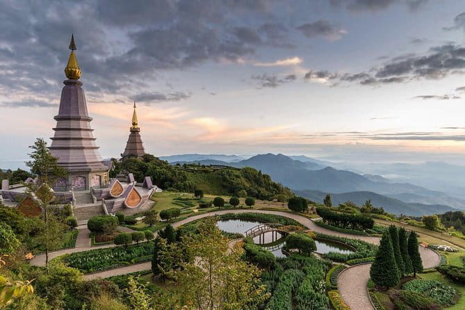 One day Doi Inthanon National Park & Trekking on Kew Mae Pan - The guide experience: when English clarity turns facts into meaning
