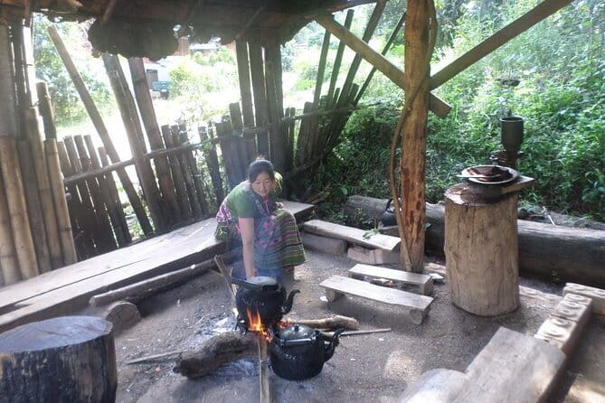 One day Doi Inthanon National Park & Trekking on Kew Mae Pan - The tall-peak first stop: seeing Thailand from above