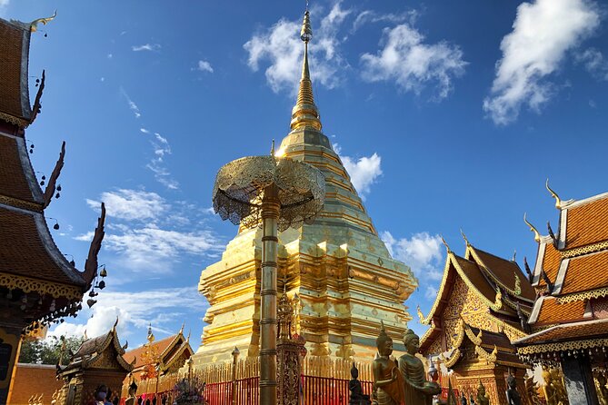 One Day Highlight of Chiang Mai - Getting rolling from Tha Phae Gate, the old-city entry point